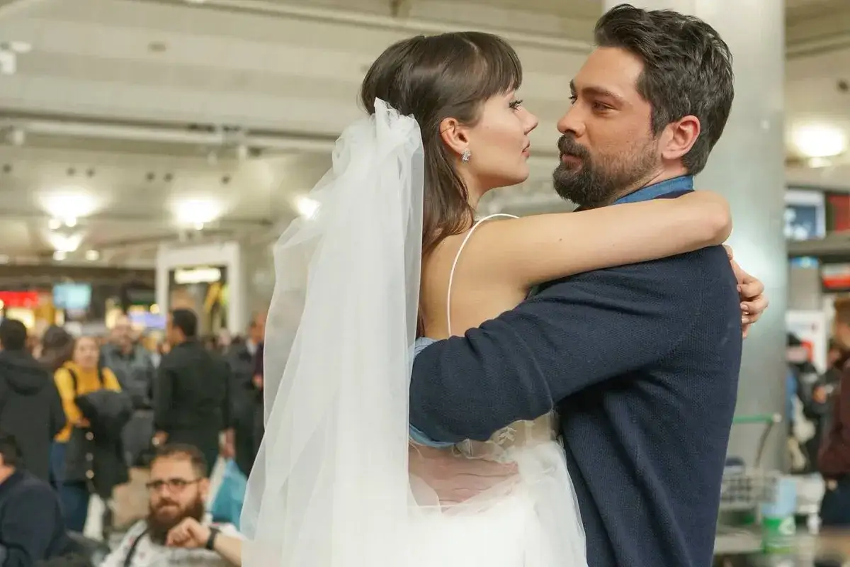 Zdjęcie Onur Tuna czy ma żonę? Prawda o jego życiu osobistym i związkach