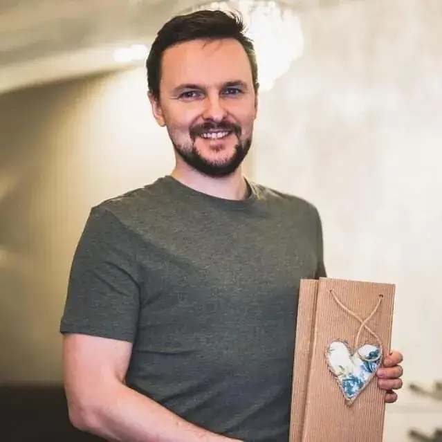 Zdjęcie Z kim jest Wujek Łuki? Nowe fakty o życiu miłosnym managera