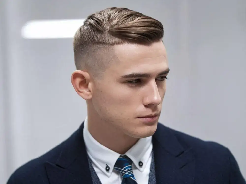 Zdjęcie Najlepsze fryzury męskie do owalnej twarzy - porady i inspiracje