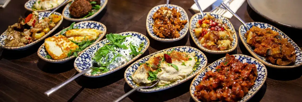 Zdjęcie Co warto zjeść w Turcji? Odkryj smaki, które zachwycą Twoje podniebienie