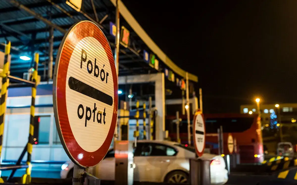 Zdjęcie Czy autostrada Stryków Warszawa jest płatna? Oto ważne informacje