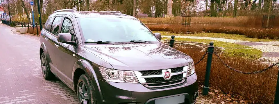 Zdjęcie Fiat Freemont jaki silnik wybrać, aby uniknąć wysokich koszt&oacute;w paliwa?