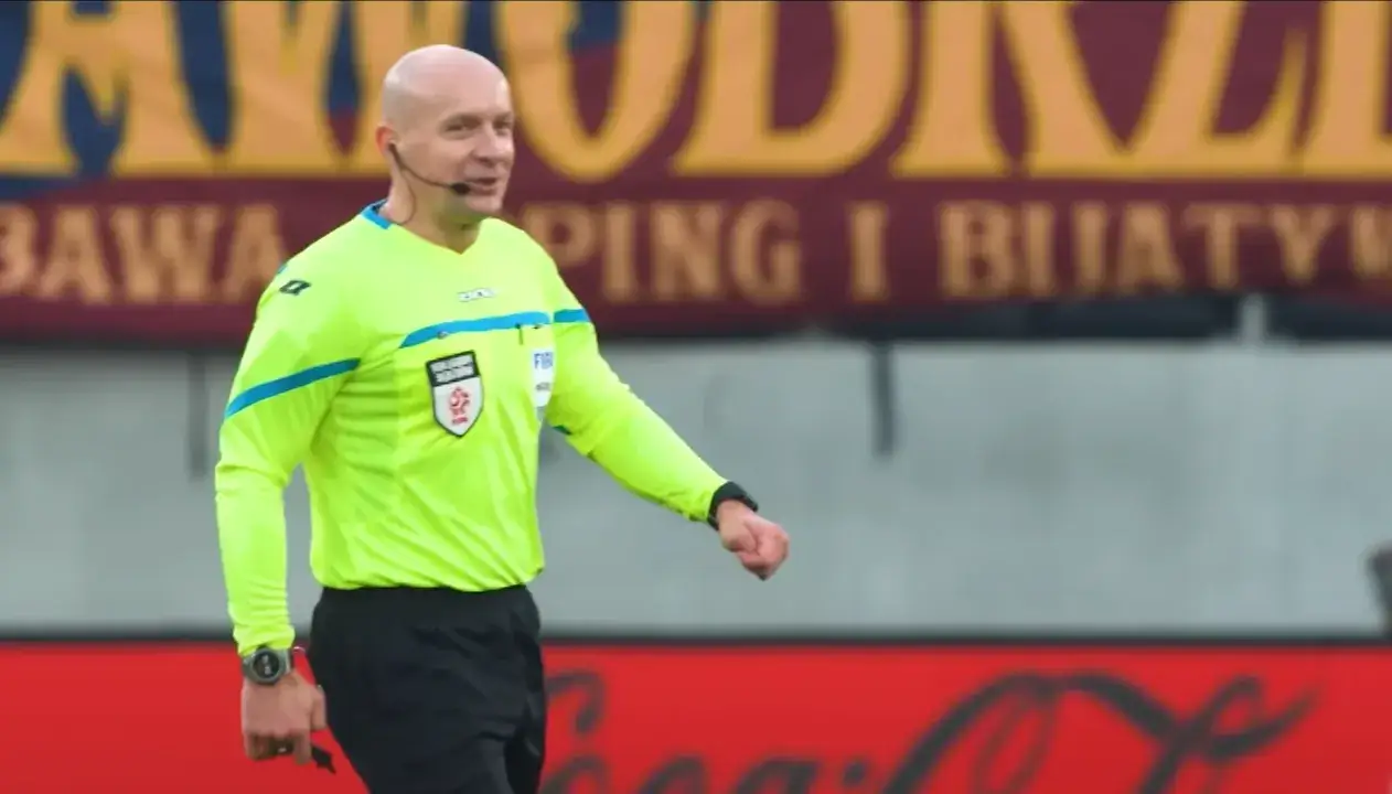 Zdjęcie Ile zarabia arbiter? Zaskakujące fakty o wynagrodzeniach sędziów