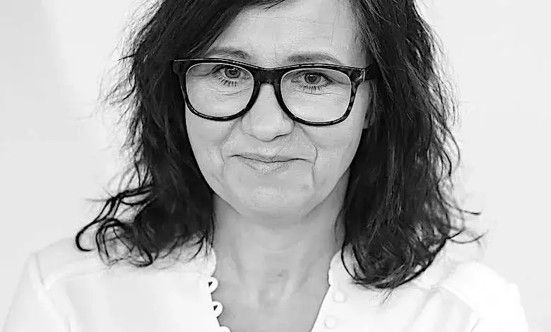 Zdjęcie Bożena Aksamit ile ma lat? Zaskakujące fakty o jej życiu i karierze