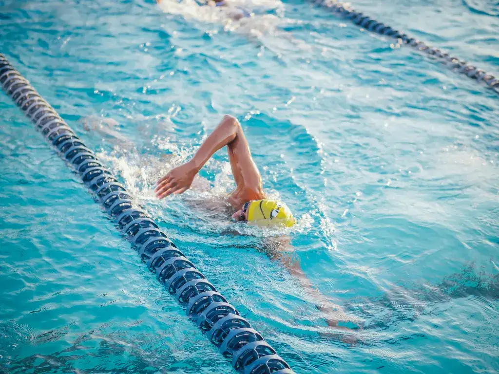 Zdjęcie Jaki styl pływania jest najszybszy? Odkryj sekrety efektywności