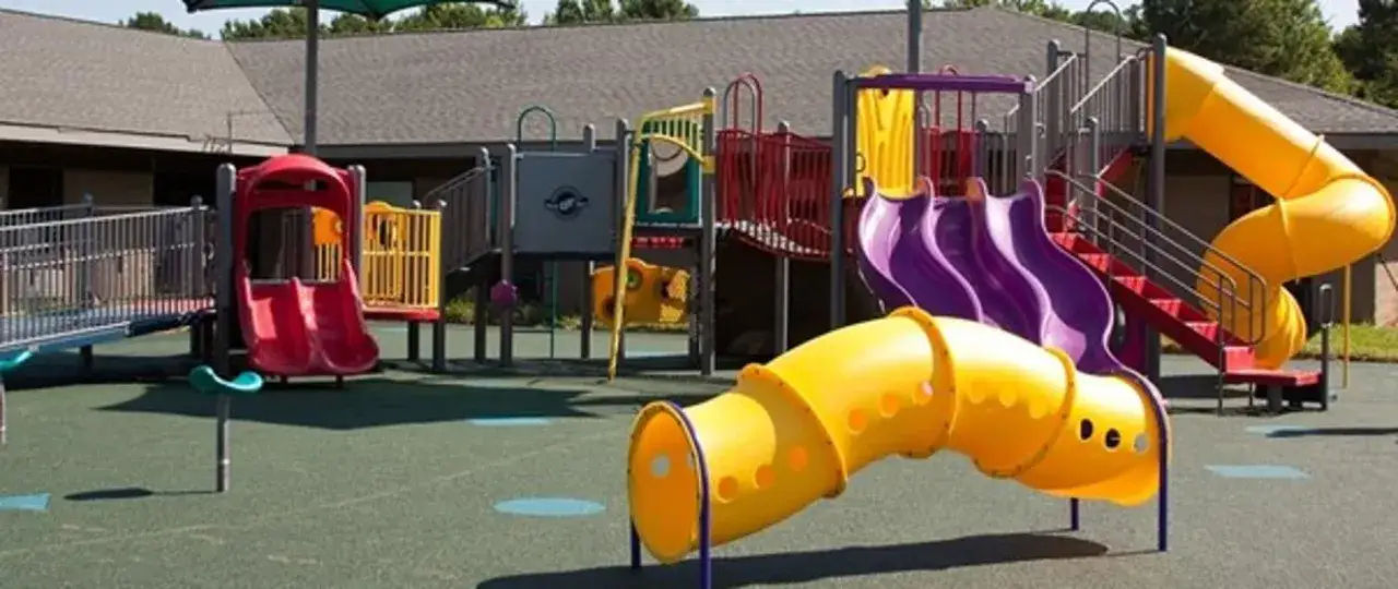 Zdjęcie Co powinien zawierać regulamin placu zabaw, aby zapewnić bezpieczeństwo?