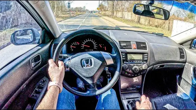 Zdjęcie Ile pali honda accord 2.0 benzyna? Sprawdź rzeczywiste spalanie!