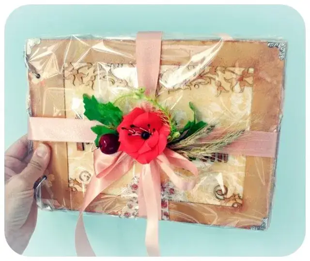 Zdjęcie Jak zrobić album na zdjęcia, aby stał się niezapomnianą pamiątką