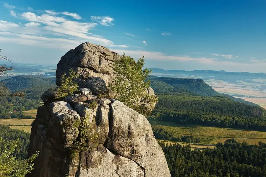 Zdjęcie Góry Stołowe - jaki to typ gór i co je wyróżnia w Polsce?