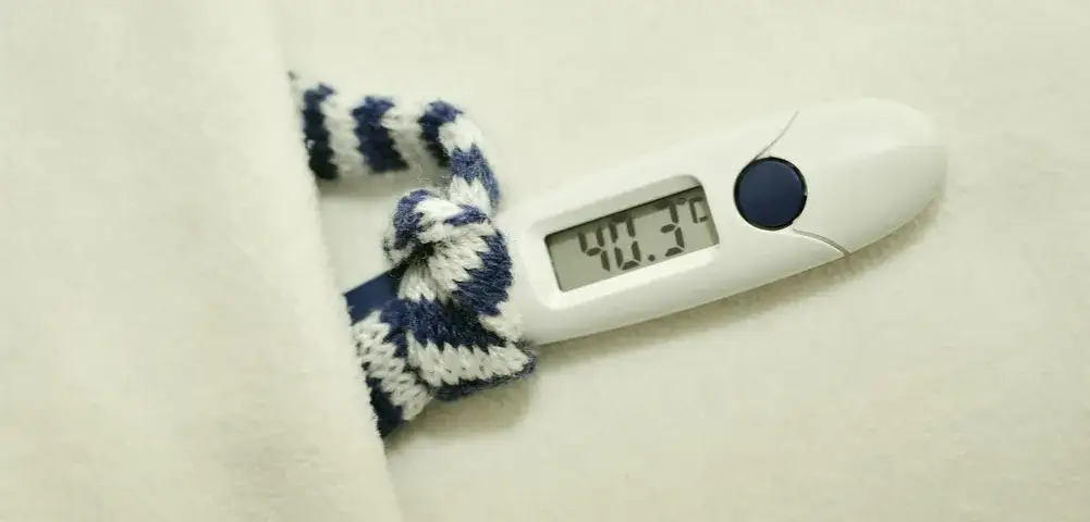 Zdjęcie Gorączka podczas karmienia piersią: bezpieczne sposoby na obniżenie temperatury