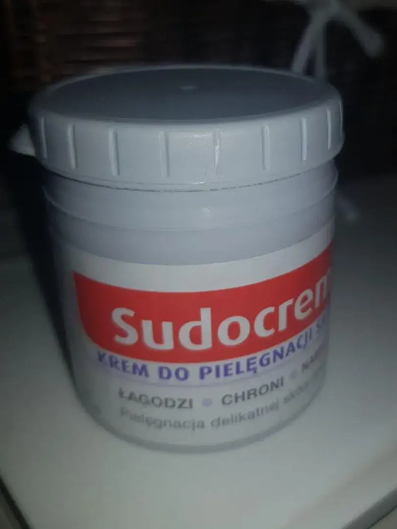 Zdjęcie Czy Sudocrem jest dobry na pryszcze? Poznaj prawdę o jego działaniu
