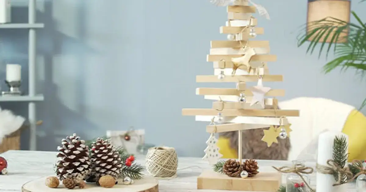 Zdjęcie Jak stworzyć piękną choinkę z listewek DIY - proste kroki i pomysły