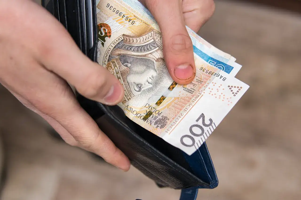 Zdjęcie Dofinansowanie do okular&oacute;w 2026: Co ile lat i ile dostaniesz? Pracodawca/NFZ