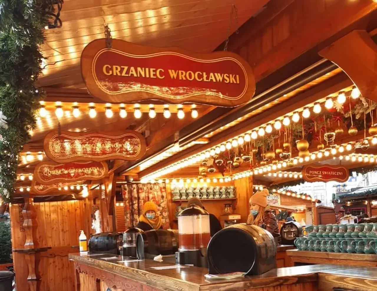 Zdjęcie Ile kosztuje grzaniec na jarmarku we Wrocławiu? Ceny i najlepsze oferty