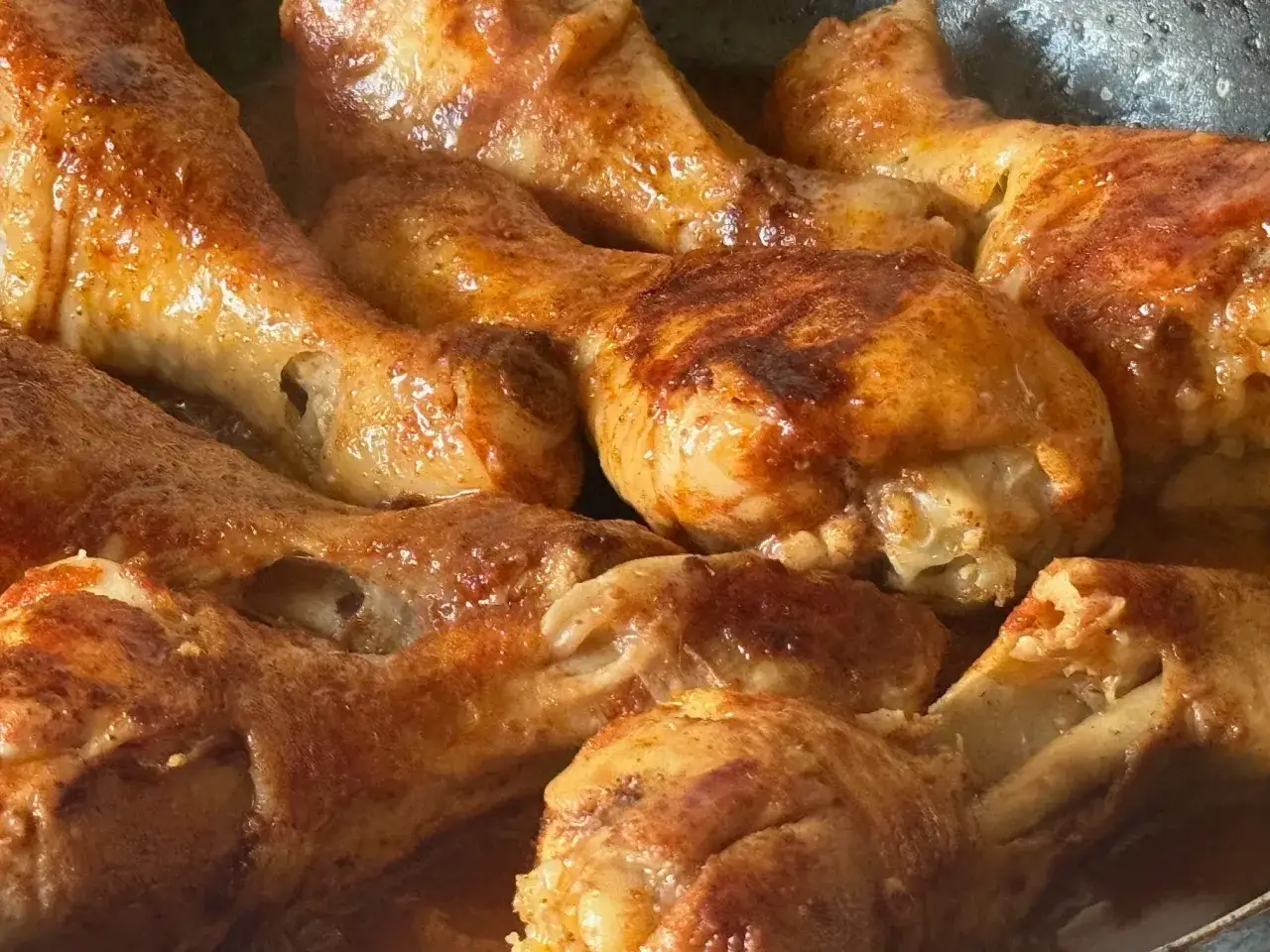 Zdjęcie Jak zrobić udka na patelni – prosty przepis na soczyste mięso