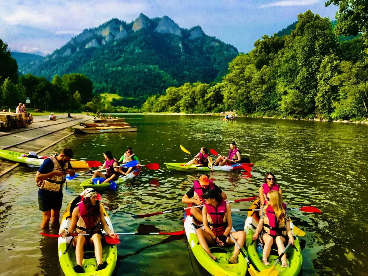 Zdjęcie Spływ kajakowy Szczawnica – najlepsze trasy i porady dla każdego
