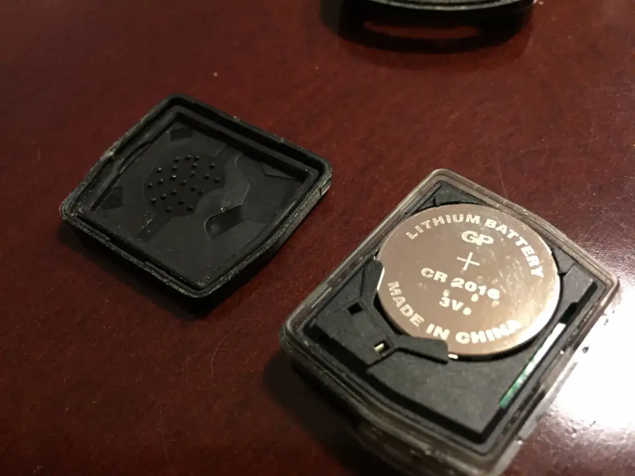 Zdjęcie Jak dobrać właściwą baterię do kluczyka Toyota RAV4: kompletny poradnik