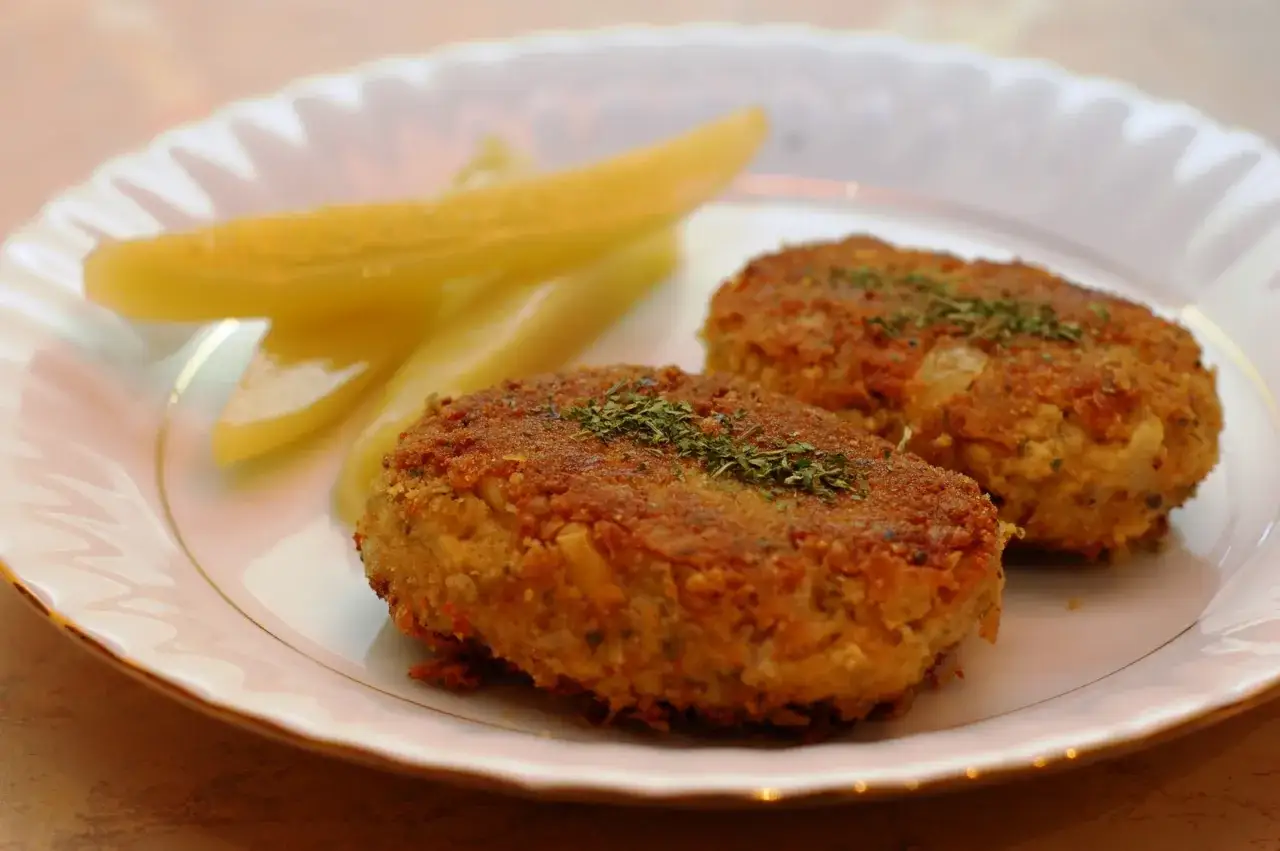 Zdjęcie Z czym najlepiej jeść kotlety sojowe? Smaczne i proste pomysły na dania