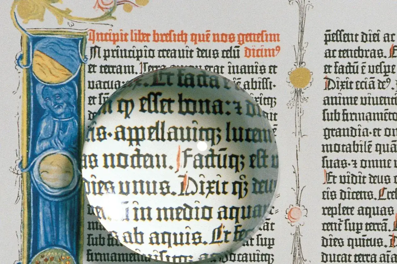 Zdjęcie Gdzie wynaleziono okulary? Zaskakujące fakty o ich historii