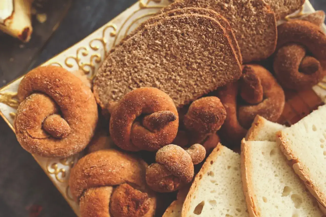 Zdjęcie Czy chleb żytni ma gluten? Dowiedz się, czy jest bezpieczny dla Ciebie