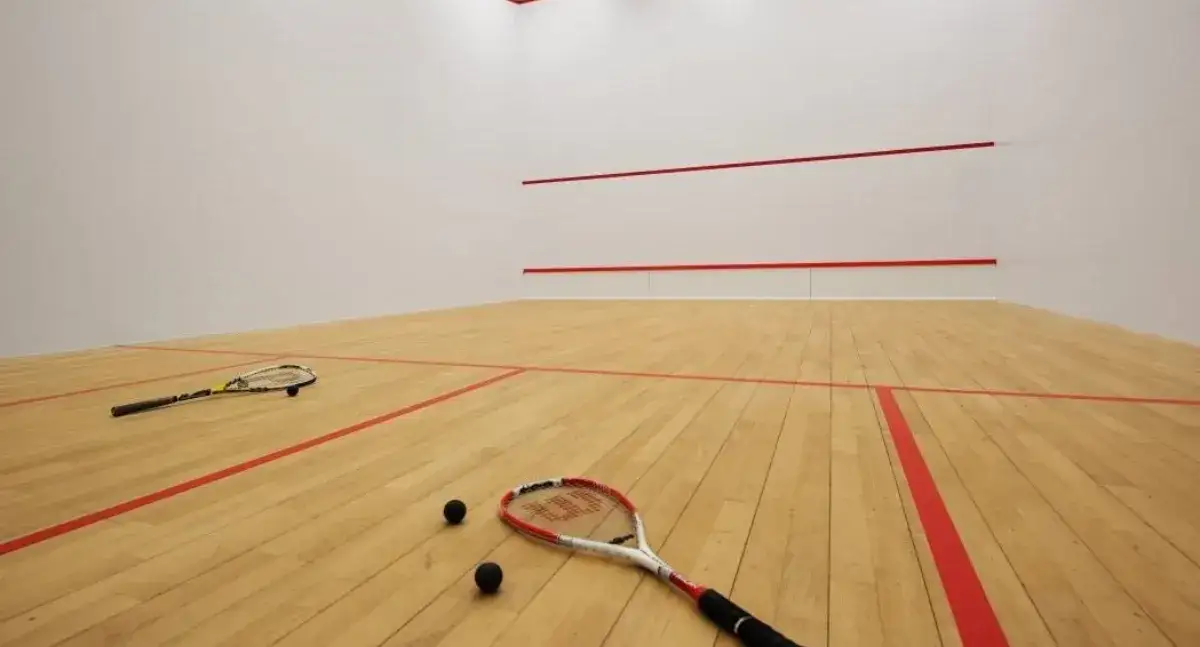 Zdjęcie Gdzie grać w squash w Łowiczu? Kluby i możliwości dla początkujących