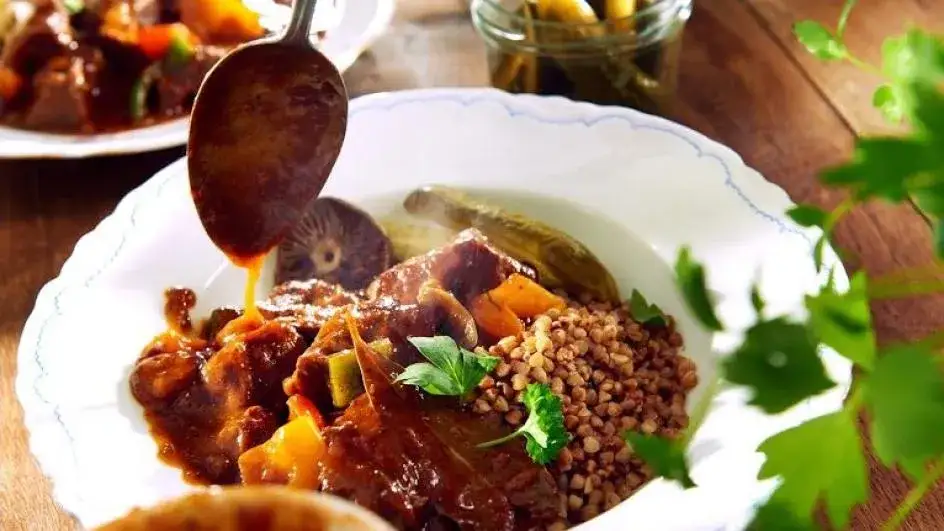 Zdjęcie Jak przyprawić wołowinę na gulasz, aby osiągnąć wyjątkowy smak