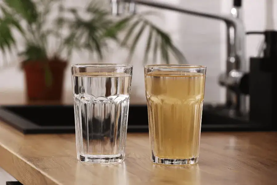 Zdjęcie Kąpiel w żółtej wodzie z kranu – czy jest to bezpieczne dla zdrowia?