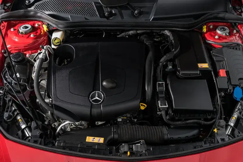 Zdjęcie Jaki silnik w Mercedes CLA? Unikaj kosztownych błędów przy wyborze