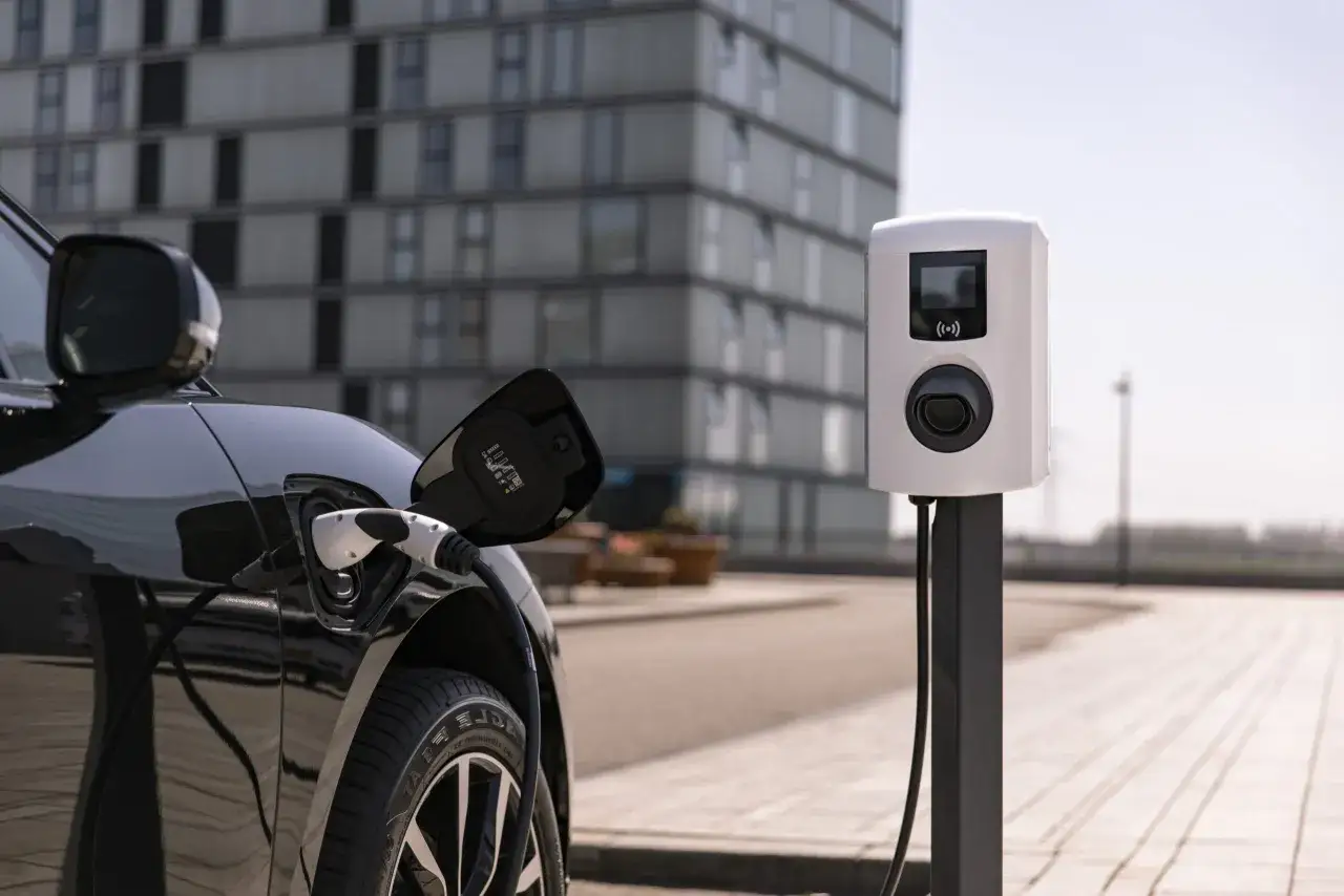 Zdjęcie Jak działa silnik elektryczny w samochodzie – zrozumienie jego mocy