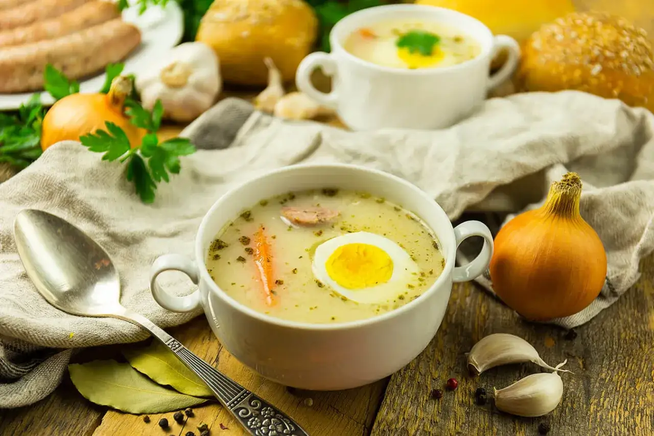 Zdjęcie Jak zabielić zupę, aby uniknąć grudek i curdling? Sprawdź metody!