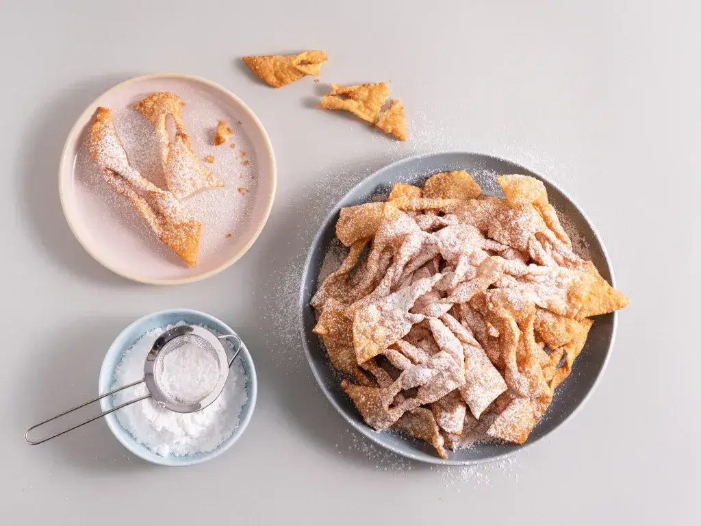 Zdjęcie Jaka mąka na chrust? Odkryj idealną mąkę do faworków i wypieków