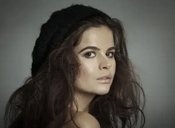 Zdjęcie Uroda Cyganek: Poznaj fascynujące sekrety ich naturalnego piękna