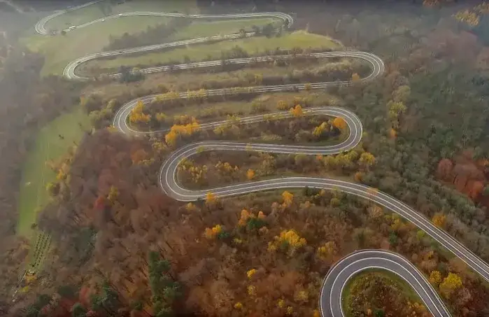 Zdjęcie Fajne trasy motocyklowe w Polsce, które musisz przejechać