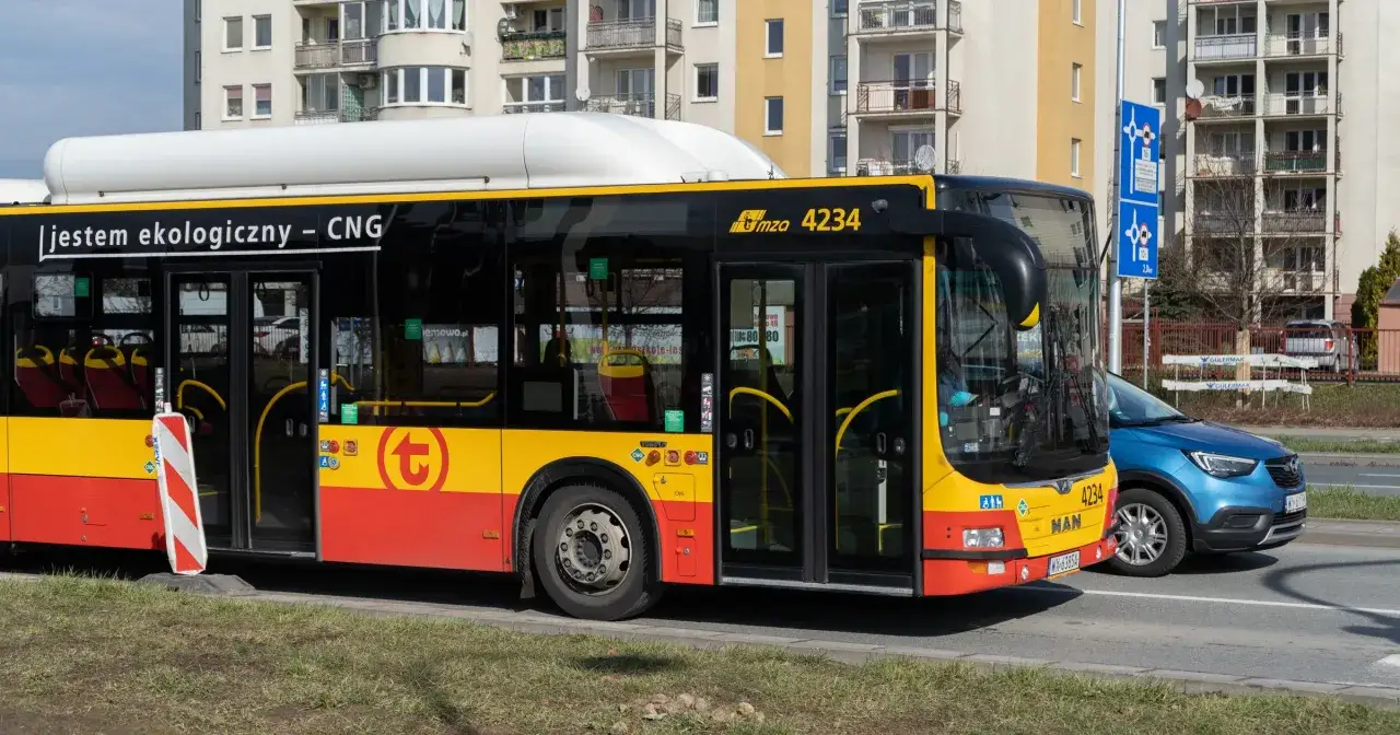 Zdjęcie Jak dojechać do sejmu? Sprawdź najlepsze opcje transportu w Warszawie