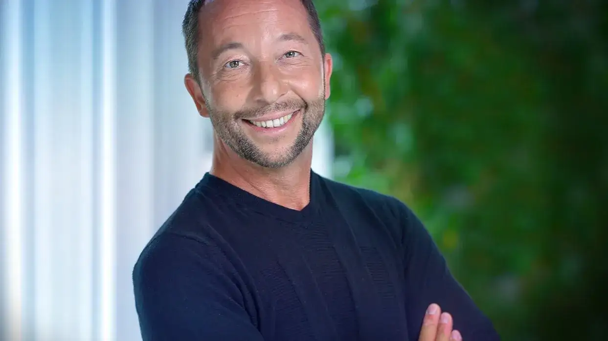 Zdjęcie Ile lat ma DJ BoBo? Zaskakujące fakty o jego życiu i karierze