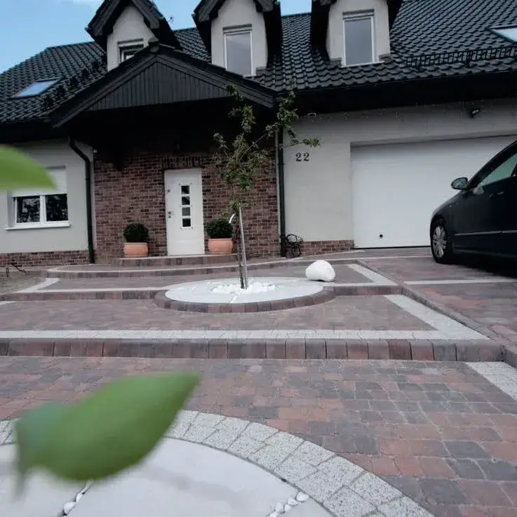 Zdjęcie Jak zrobić podjazd na samochód - uniknij najczęstszych błędów i kosztów