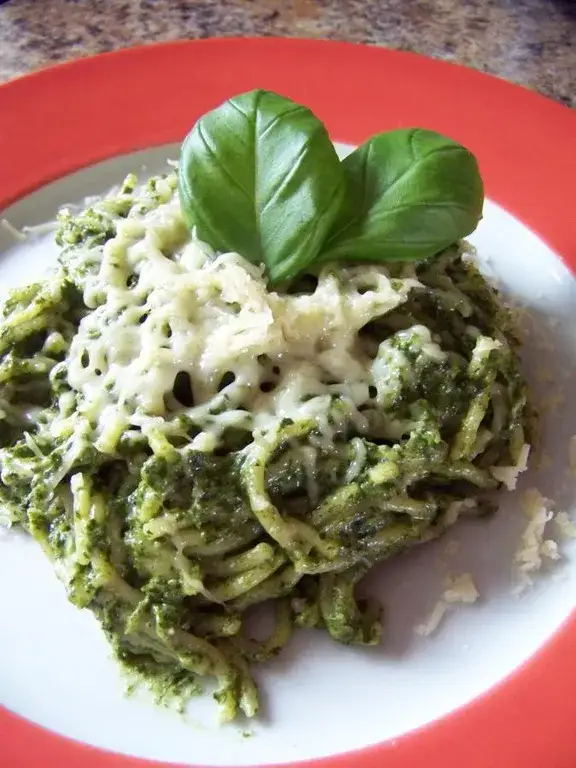 Zdjęcie Pyszne spaghetti ze szpinakiem: proste przepisy, które zachwycą