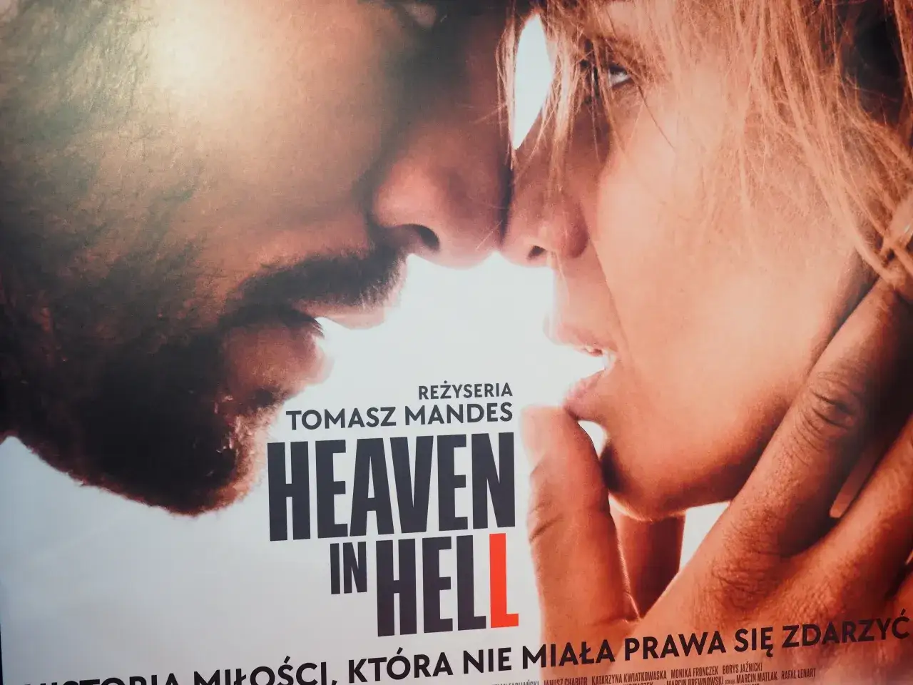 Zdjęcie Heaven and Hell: Kontrowersyjna recenzja filmu, który dzieli widzów