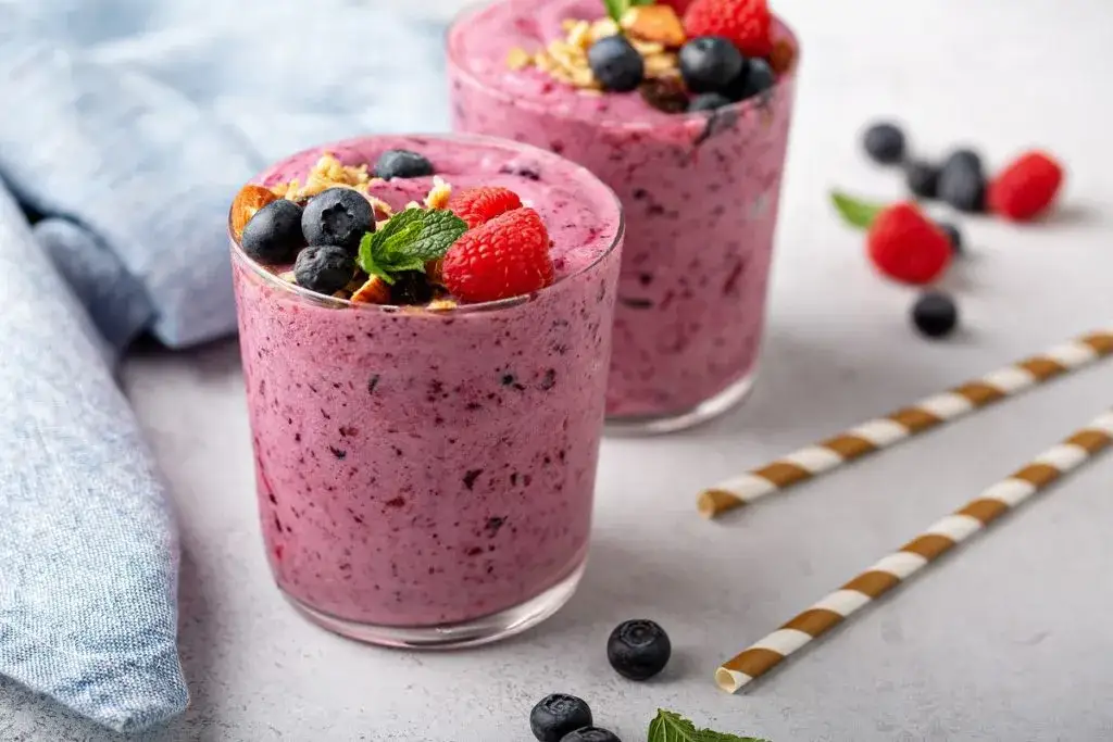 Zdjęcie Co to jest smoothie owocowe i dlaczego warto je pić? Składniki i korzyści