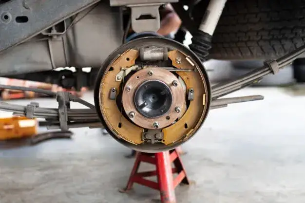 Zdjęcie ¿A los cuántos kilómetros se cambian las pastillas de freno para evitar accidentes?