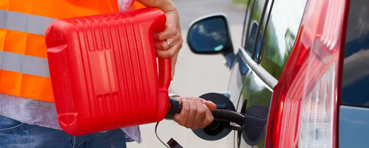 Zdjęcie Jak przechowywać benzynę bez ryzyka - kluczowe zasady i porady