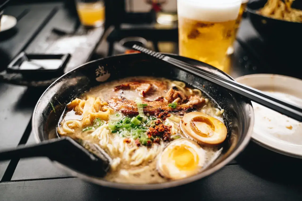 Zdjęcie Gdzie na ramen we Wrocławiu? Najlepsze miejsca, które musisz znać