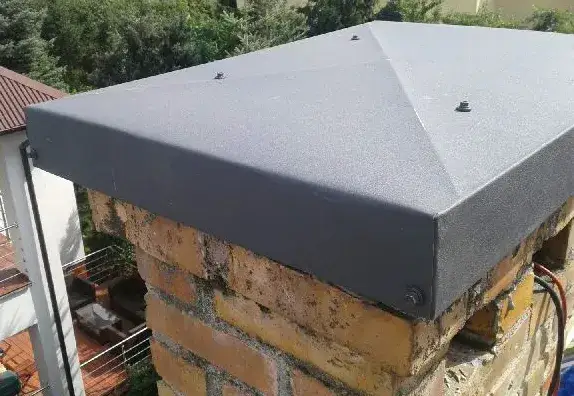 Zdjęcie Jak zrobić czapkę na komin z blachy – uniknij kosztownych błędów