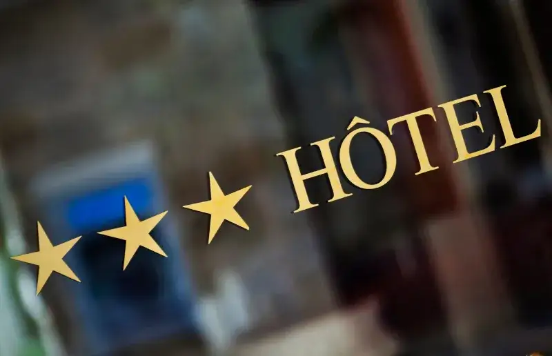 Zdjęcie Co oznaczają gwiazdki w hotelu? Poznaj standardy i różnice