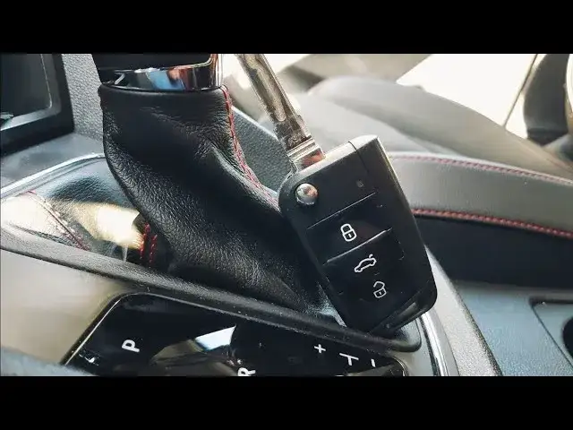 Zdjęcie Jak łatwo wymienić baterię w kluczyku Seat Leona - kompletna instrukcja krok po kroku