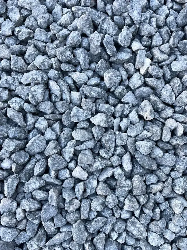 Zdjęcie Jaki grys na podjazd: wybierz najlepszy materiał na trwały podjazd