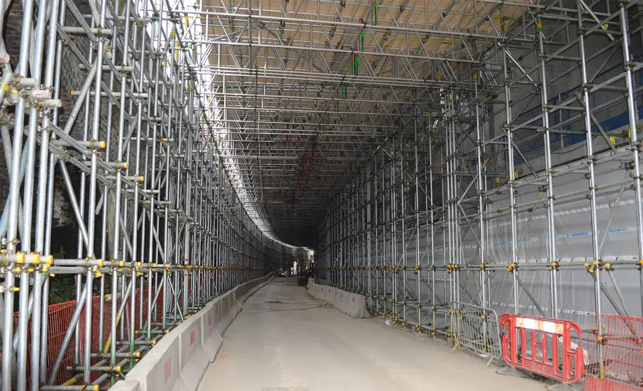 Zdjęcie Jak zdobyć uprawnienia do stawiania rusztowania i uniknąć problemów