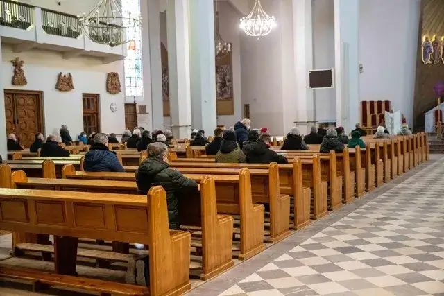 Zdjęcie Koszty prądu w kościele: prawda o tym czy kościół płaci za energię