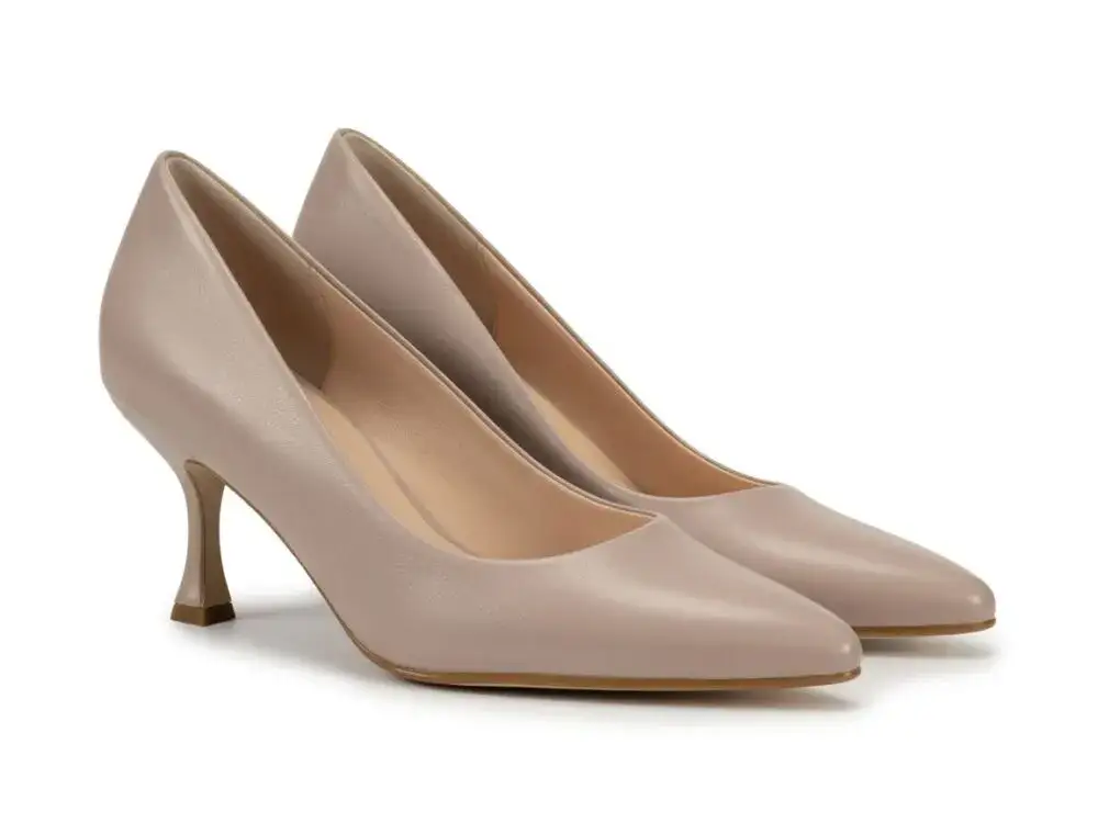 Zdjęcie Jaka wysokość obcasa jest zdrowa? Uniknij problemów ze stopami i kręgosłupem