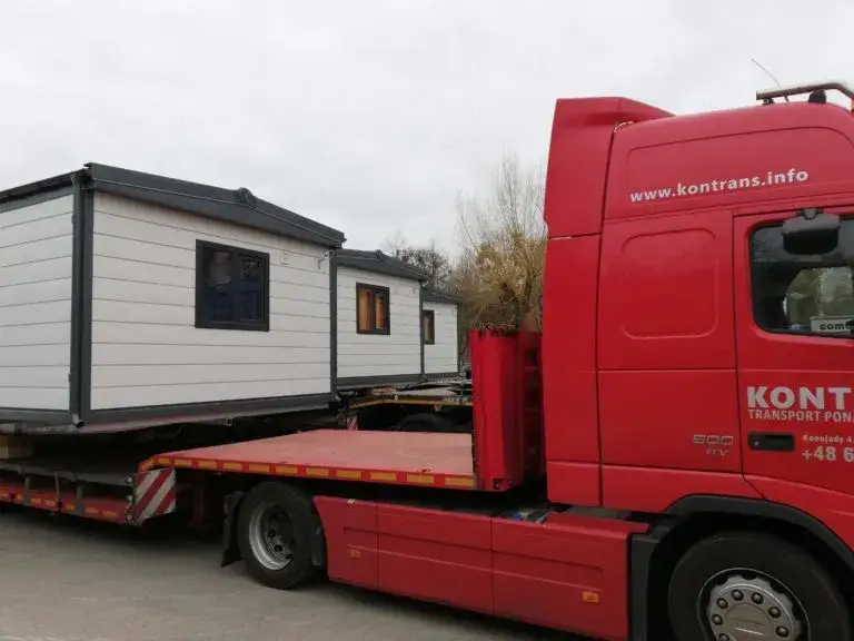 Zdjęcie Jak przewieźć domek holenderski? Kluczowe kroki i pozwolenia, które musisz znać